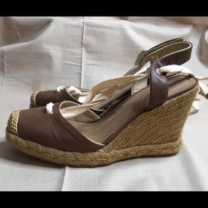 Envy brown lace up wedges